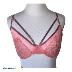 🎀 3/$20 Gina tricot pink‎ lace bra size 36D